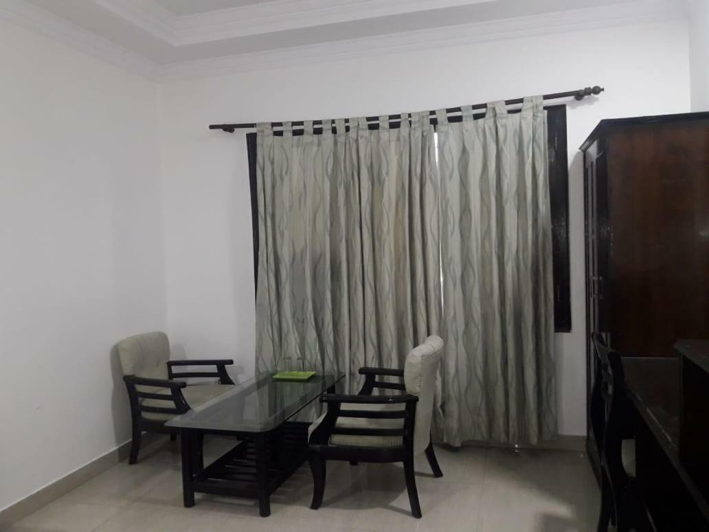 Hotel Vindhwashni Haldwāni 外观 照片