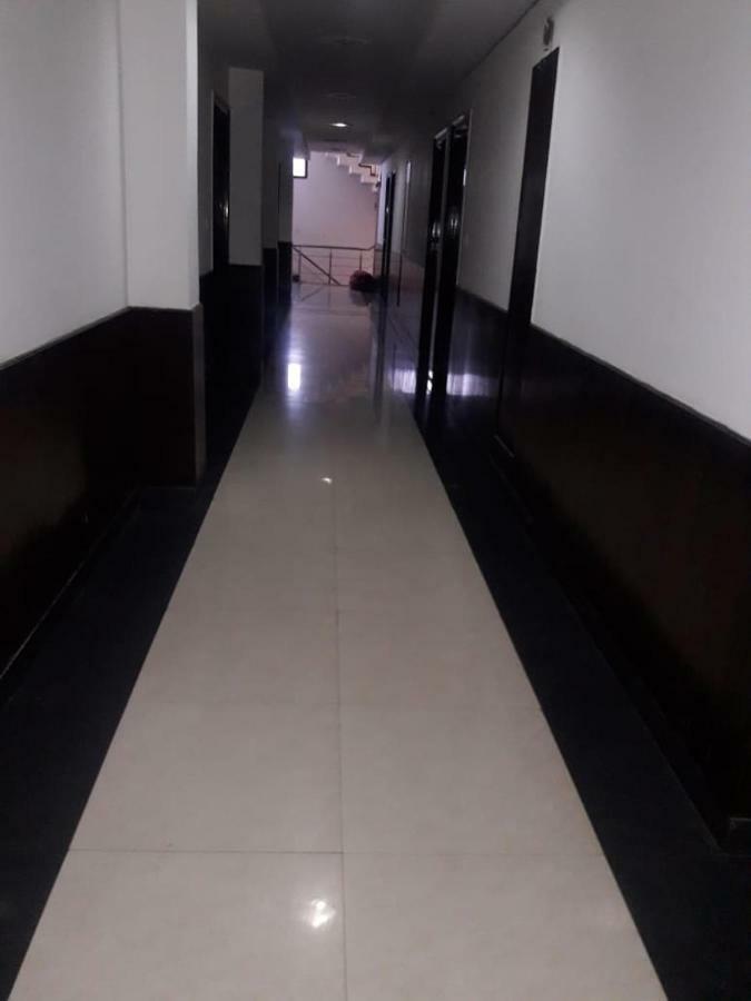 Hotel Vindhwashni Haldwāni 外观 照片